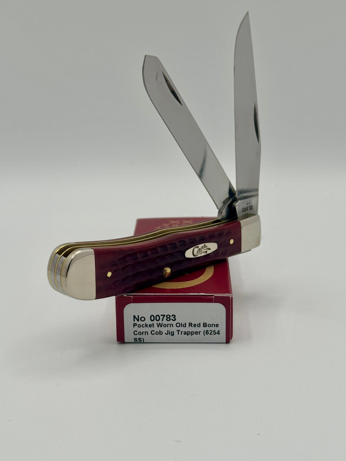 Case XX 00783 Pocket Worn Red Bone Trapper — blade detail on Case box