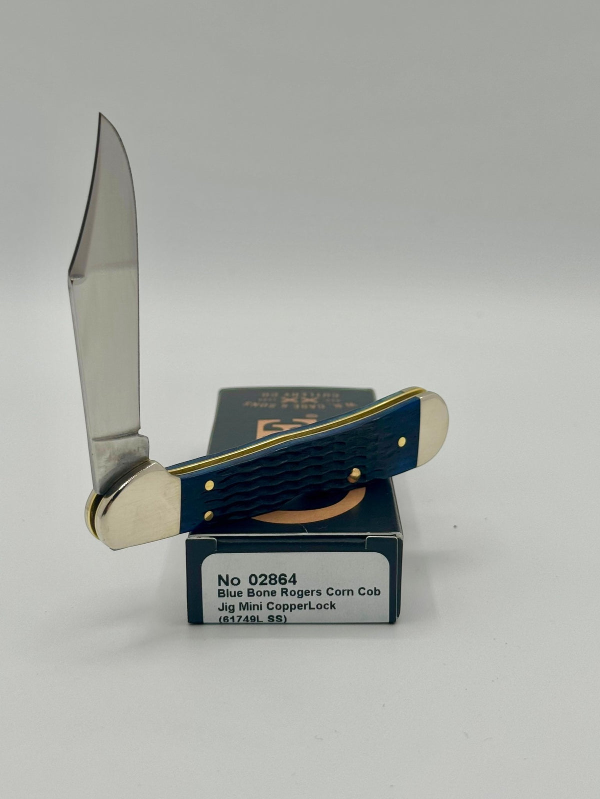 Case XX 02864 Blue Bone Mini CopperLock — back side on Case box