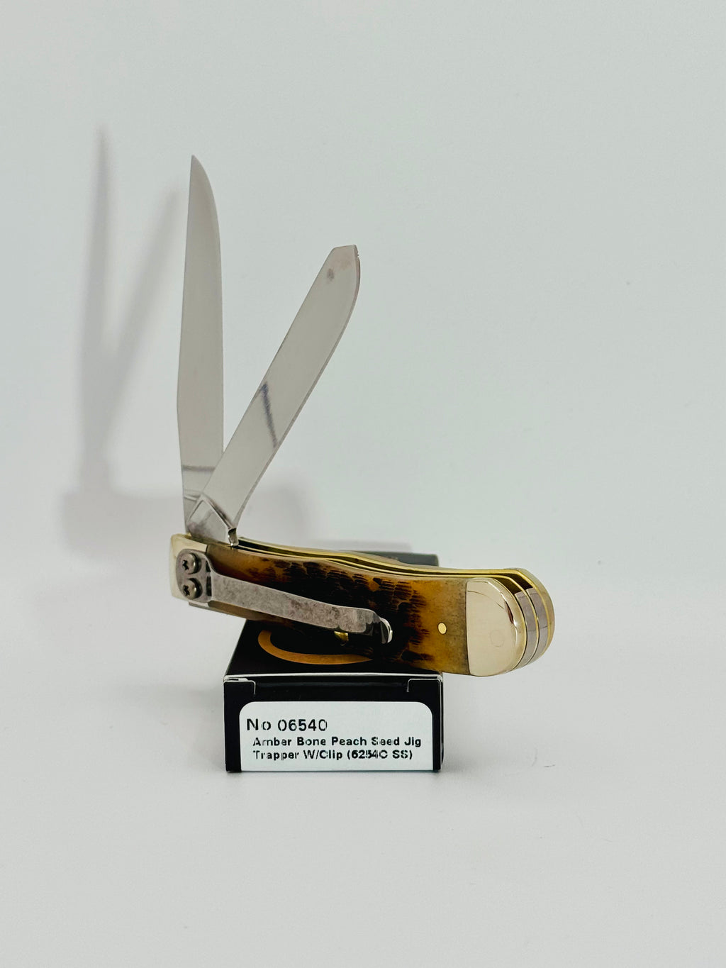 Case XX 06540 Amber Bone Peach Seed Jig Trapper with Pocket Clip, photo 4