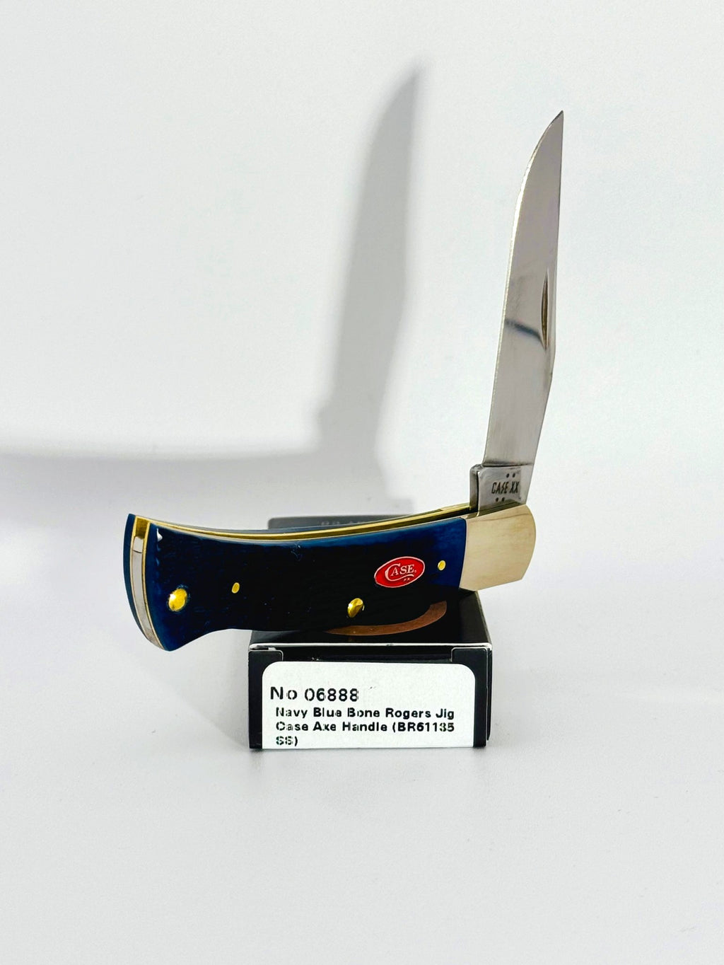 Case XX 06888 navy blue bone Axe Handle with red shield, photo 3