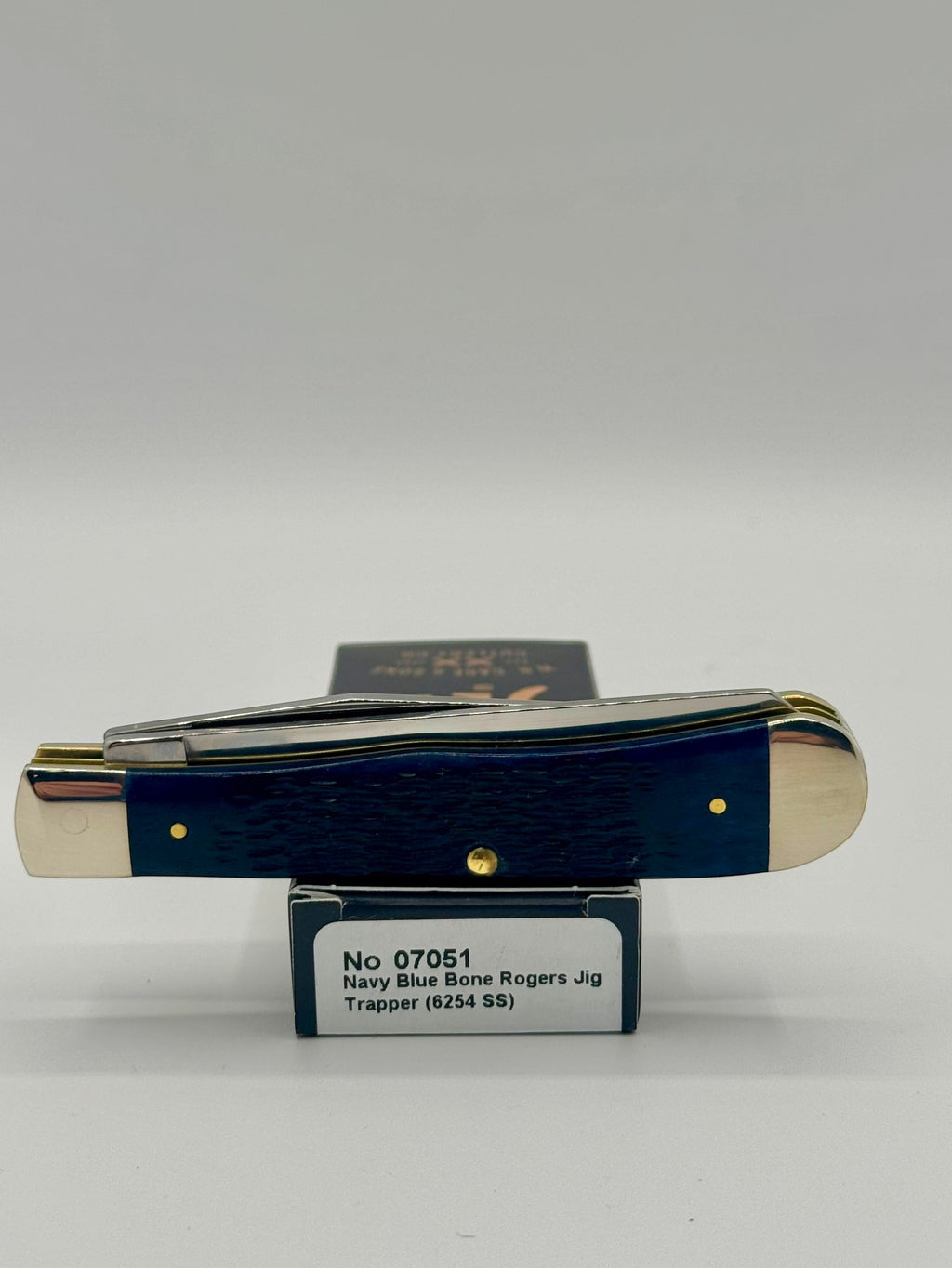 Case XX 07051 Navy Blue Bone Trapper — packaging and knife together