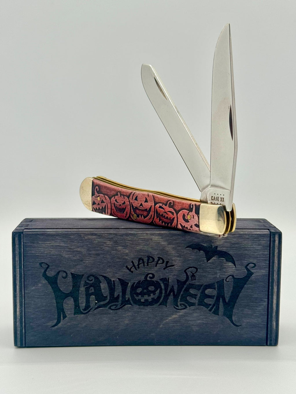 Case XX 10614 Halloween Color Wash Orange Trapper — closed on Case box