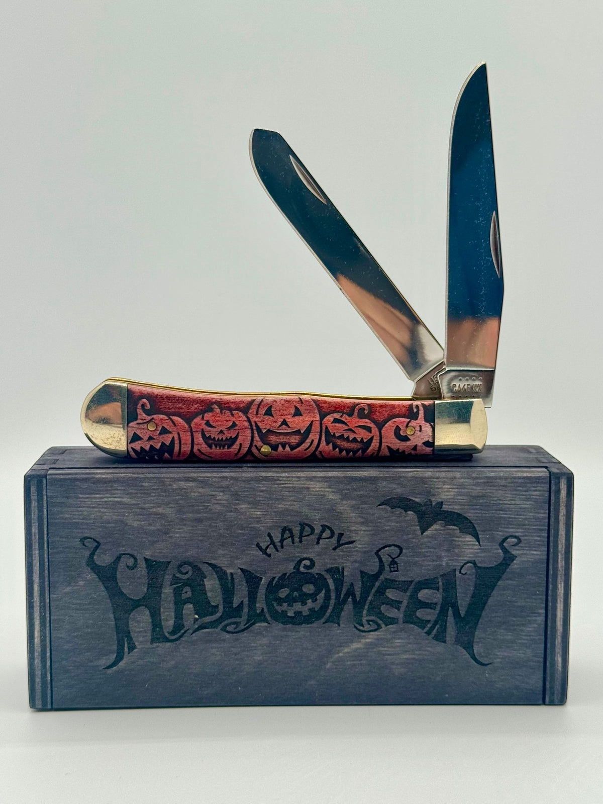 Case XX 10614 Halloween Color Wash Orange Trapper — open on Case retail box