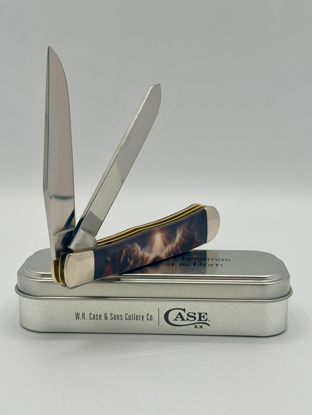 Case XX 10643 2025 Christmas CCI White Synthetic Trapper — back side on Case box