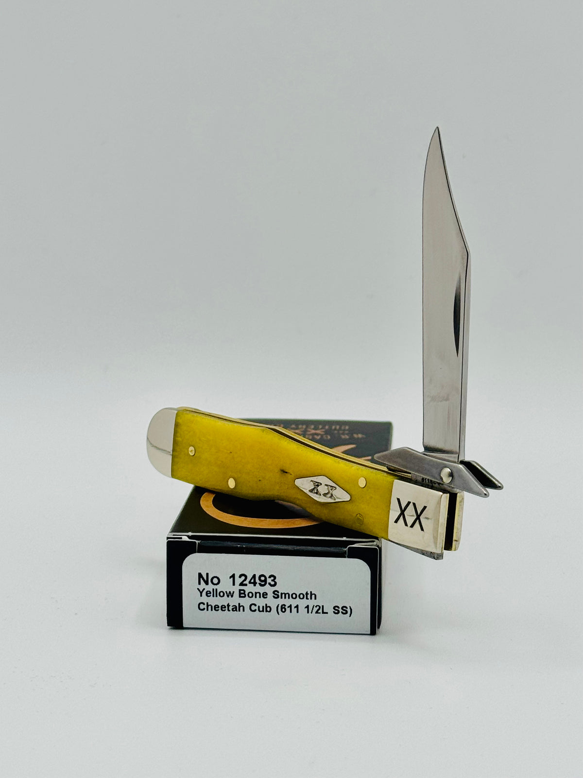 Case XX 12493 Yellow Smooth Bone Cheetah Cub Diamond Shield SFO — photo 2