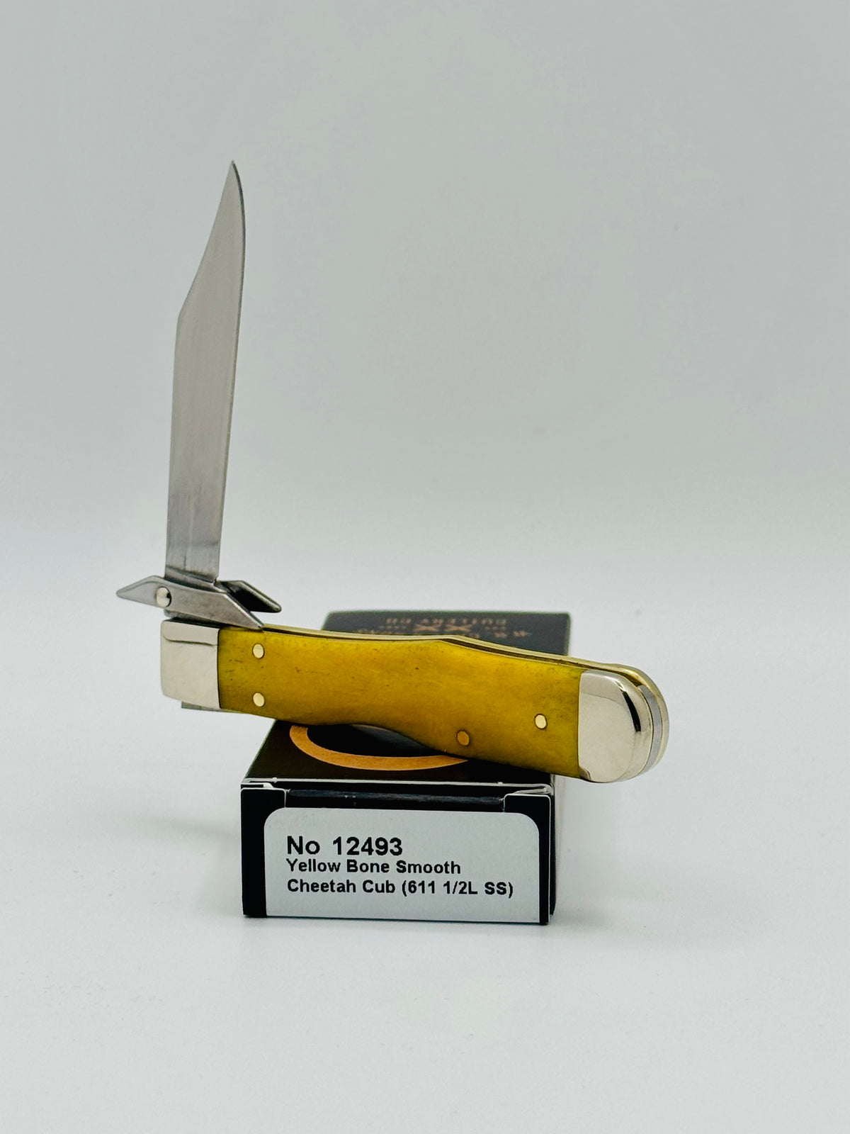 Case XX 12493 Yellow Smooth Bone Cheetah Cub Diamond Shield SFO — photo 4