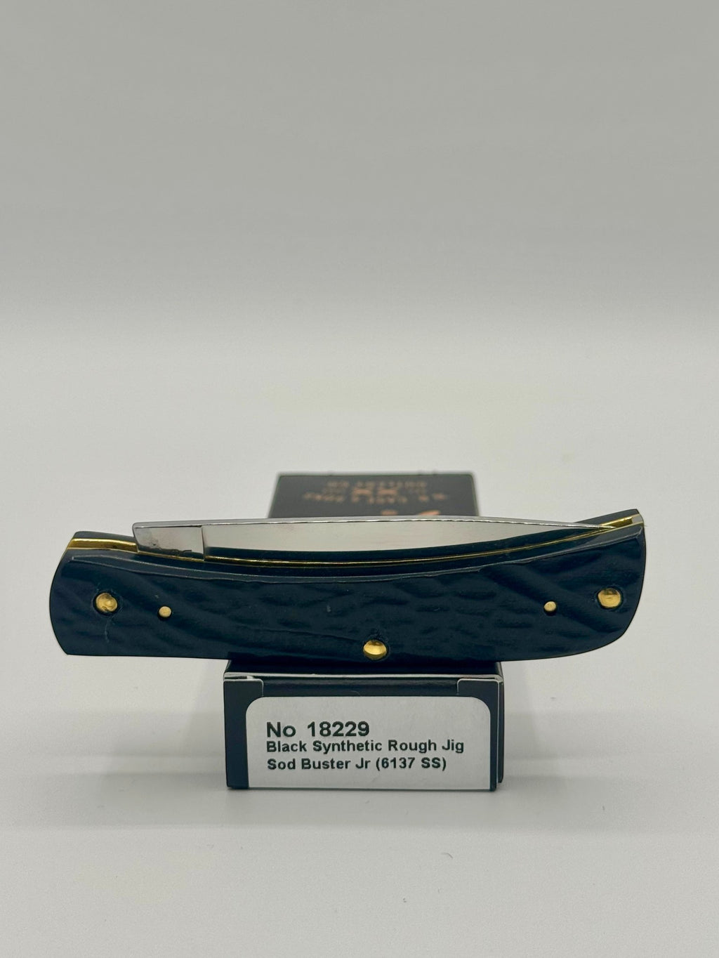 Case XX 18229 Rough Black Sod Buster Jr — packaging and knife together