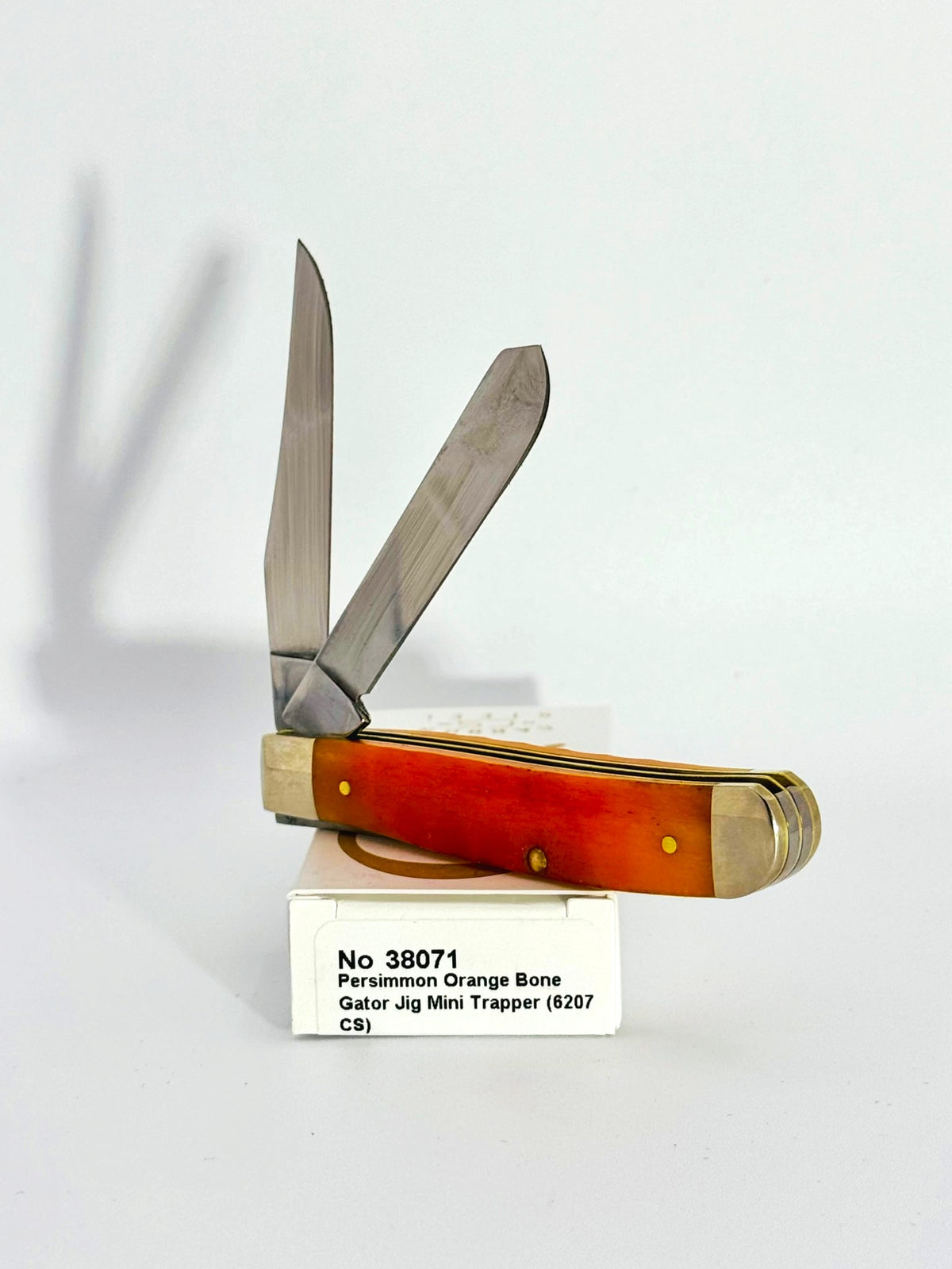 Case XX 38071 persimmon orange Gator Jig bone Mini Trapper, photo 4