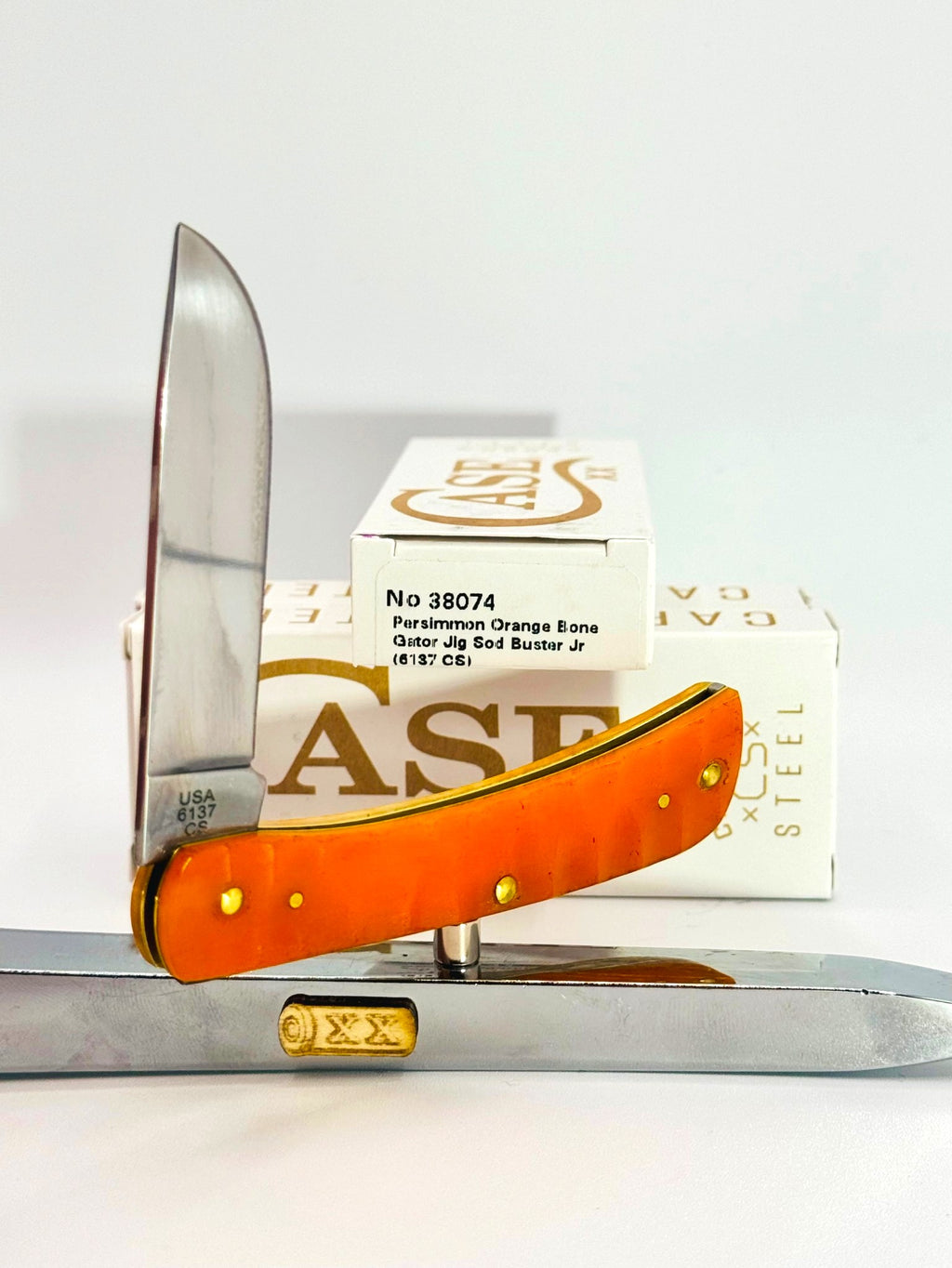 Case XX 38074 persimmon orange Gator Jig bone Sod Buster Jr., photo 5