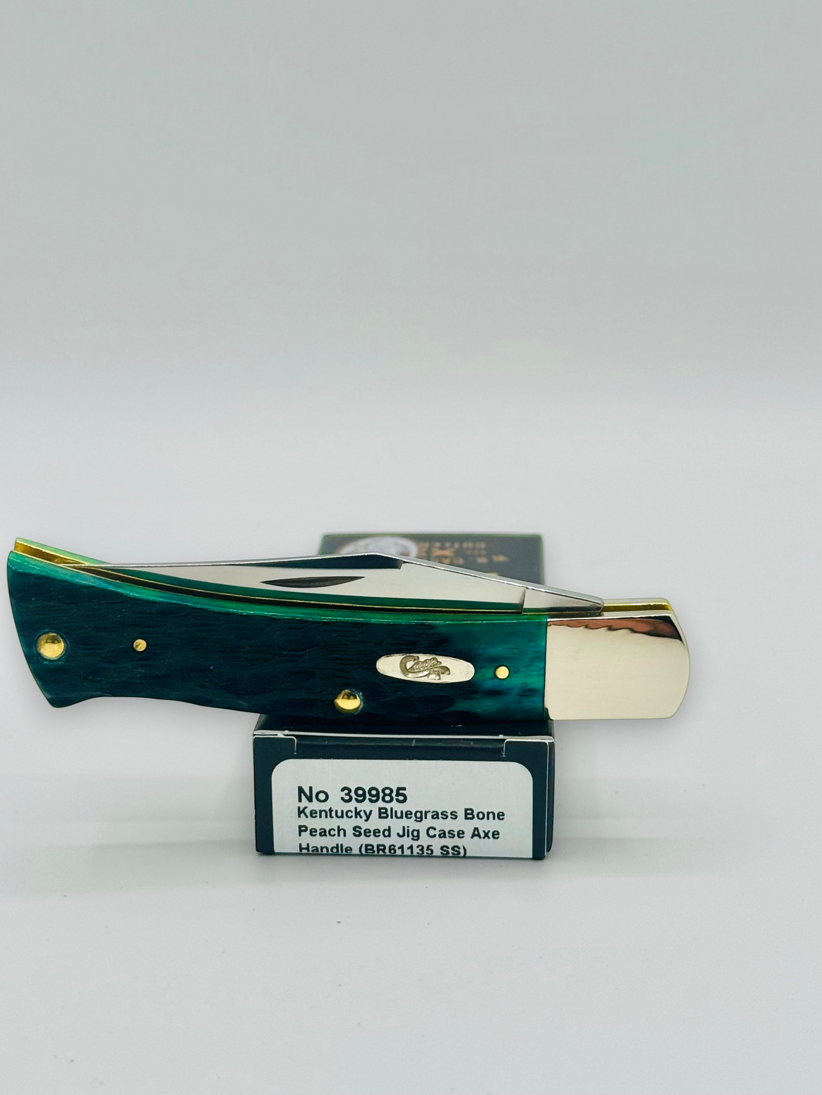 Case XX 39985 Axe Handle Kentucky Bluegrass Bone — profile on Case packaging