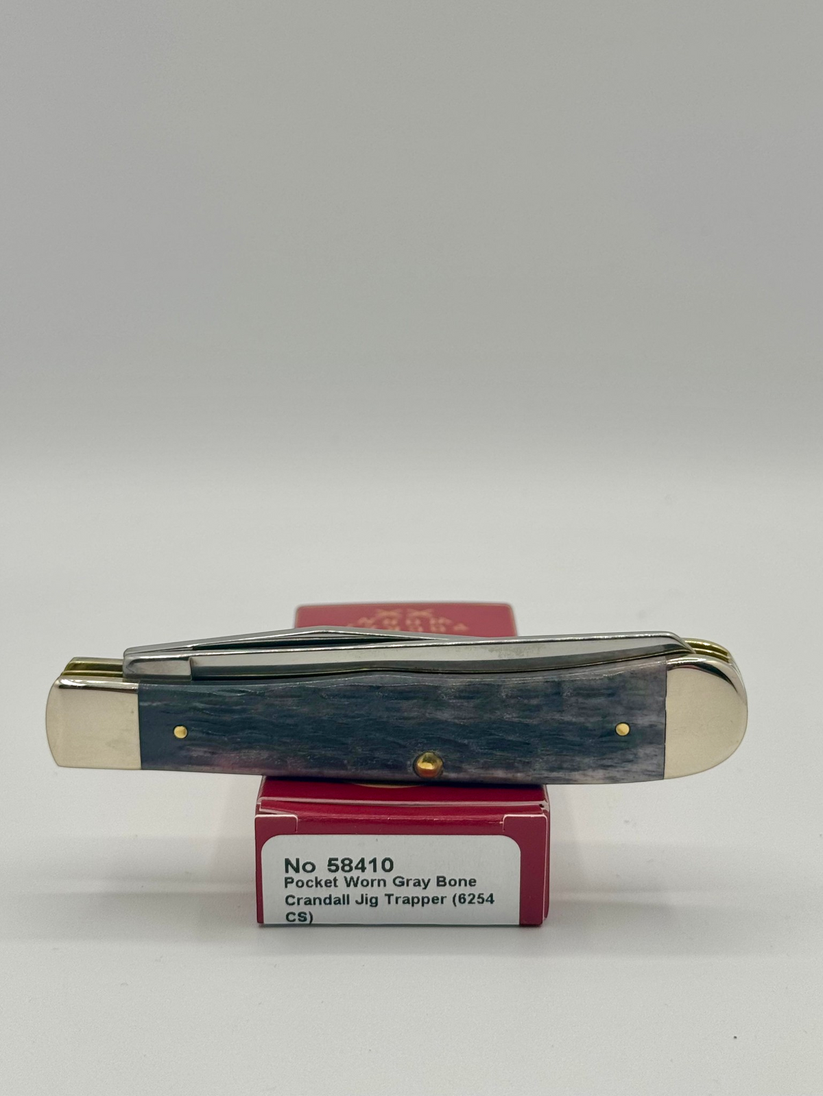 Case XX 58410 Gray Bone Trapper CV — packaging and knife together