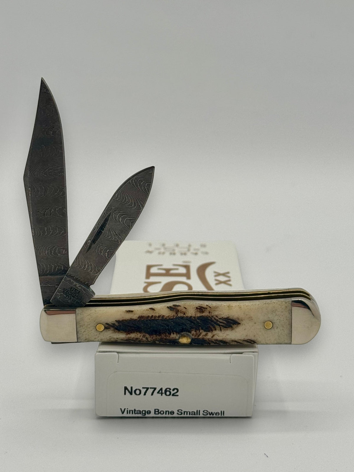 Case XX 77462 Vintage Bone Swell Center Jack — angled open view