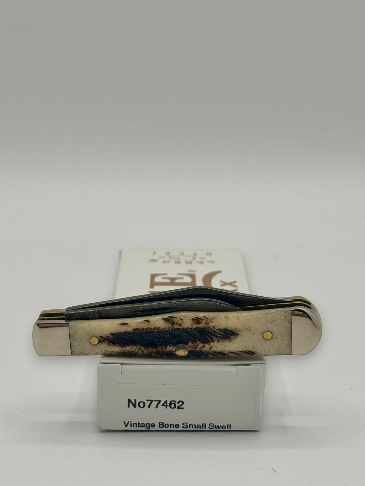 Case XX 77462 Vintage Bone Swell Center Jack — packaging and knife together
