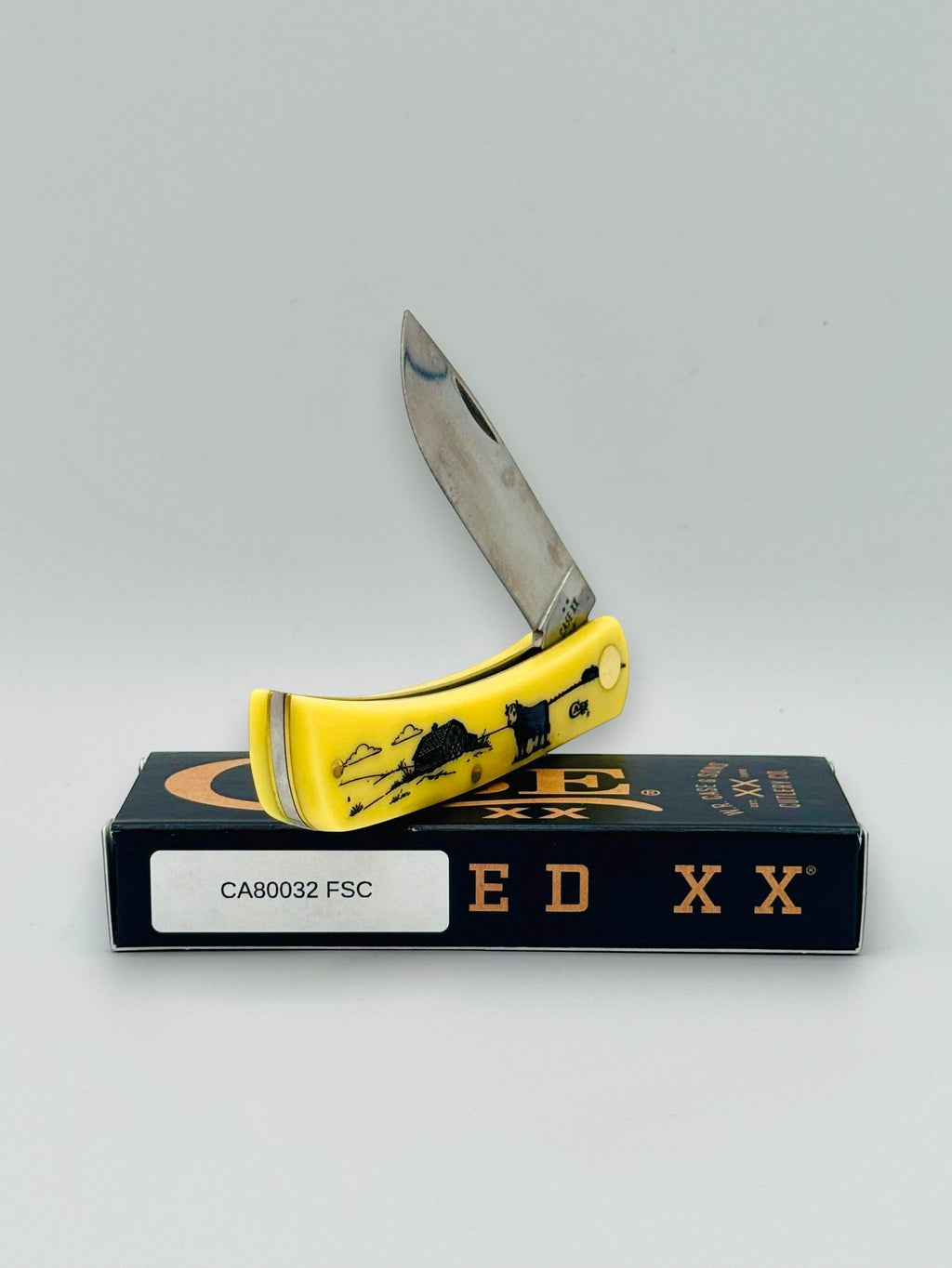 Case XX 80032FSC Farm Series Cow Yellow Synthetic Sod Buster Jr — photo 3