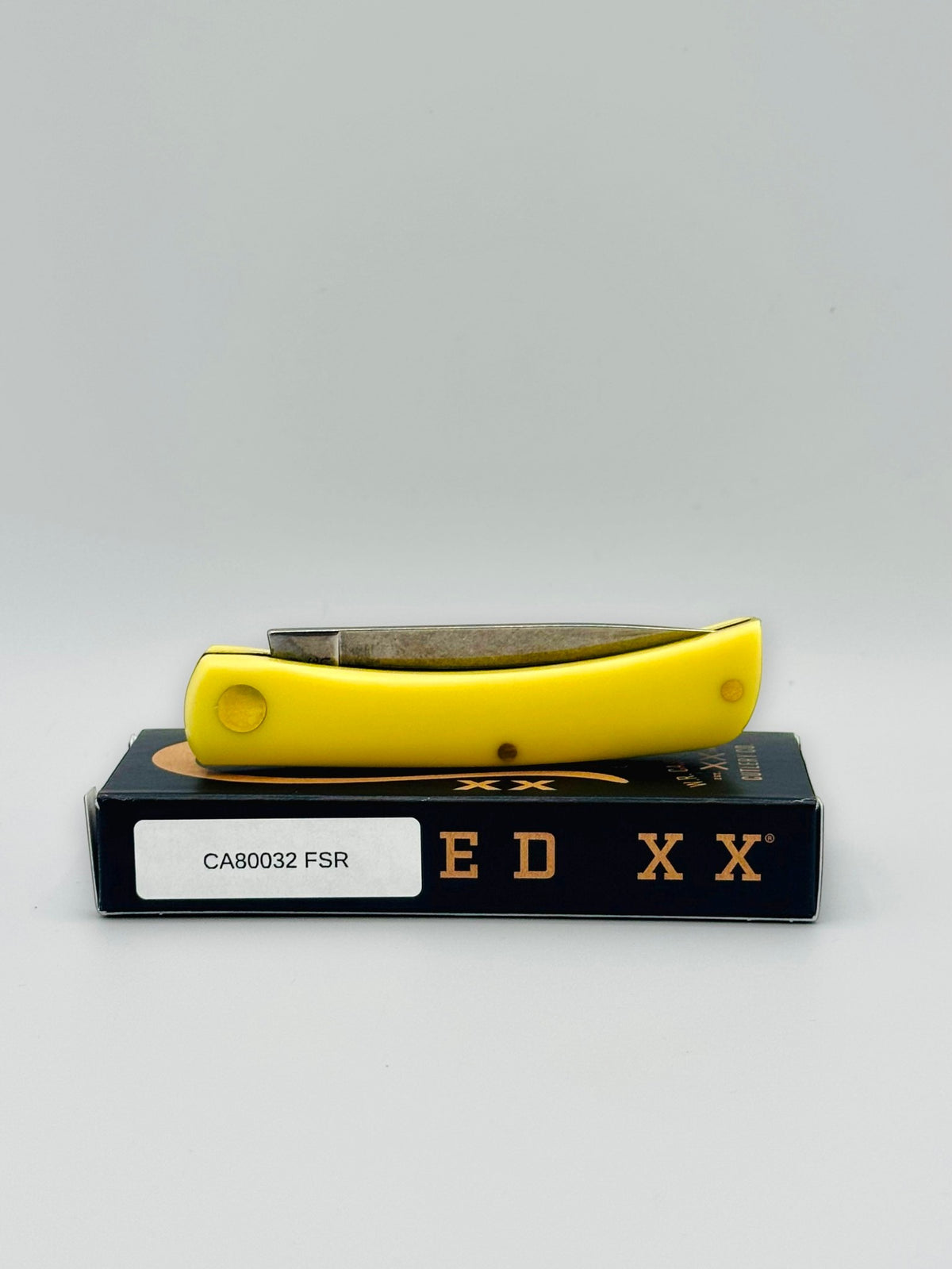 Case XX 80032FSR Farm Series Rooster Yellow Synthetic Sod Buster Jr — photo 8