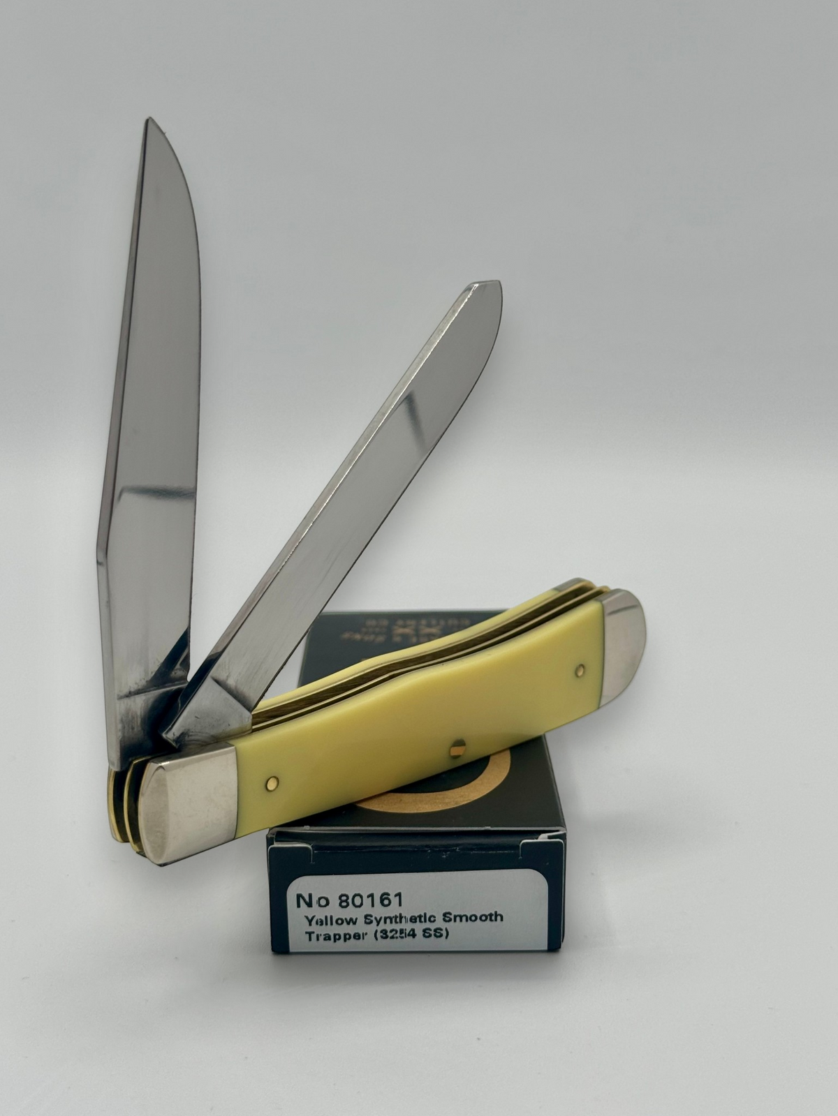 Case XX 80161SQ Squirrel Yellow Syn Trapper — back side on Case box
