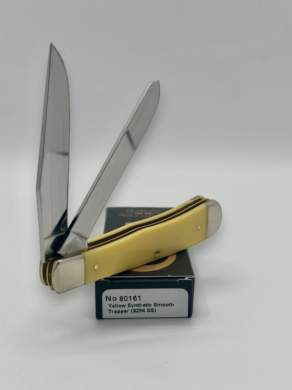 Case XX 80161T Turkey Yellow Syn Trapper — back side on Case box