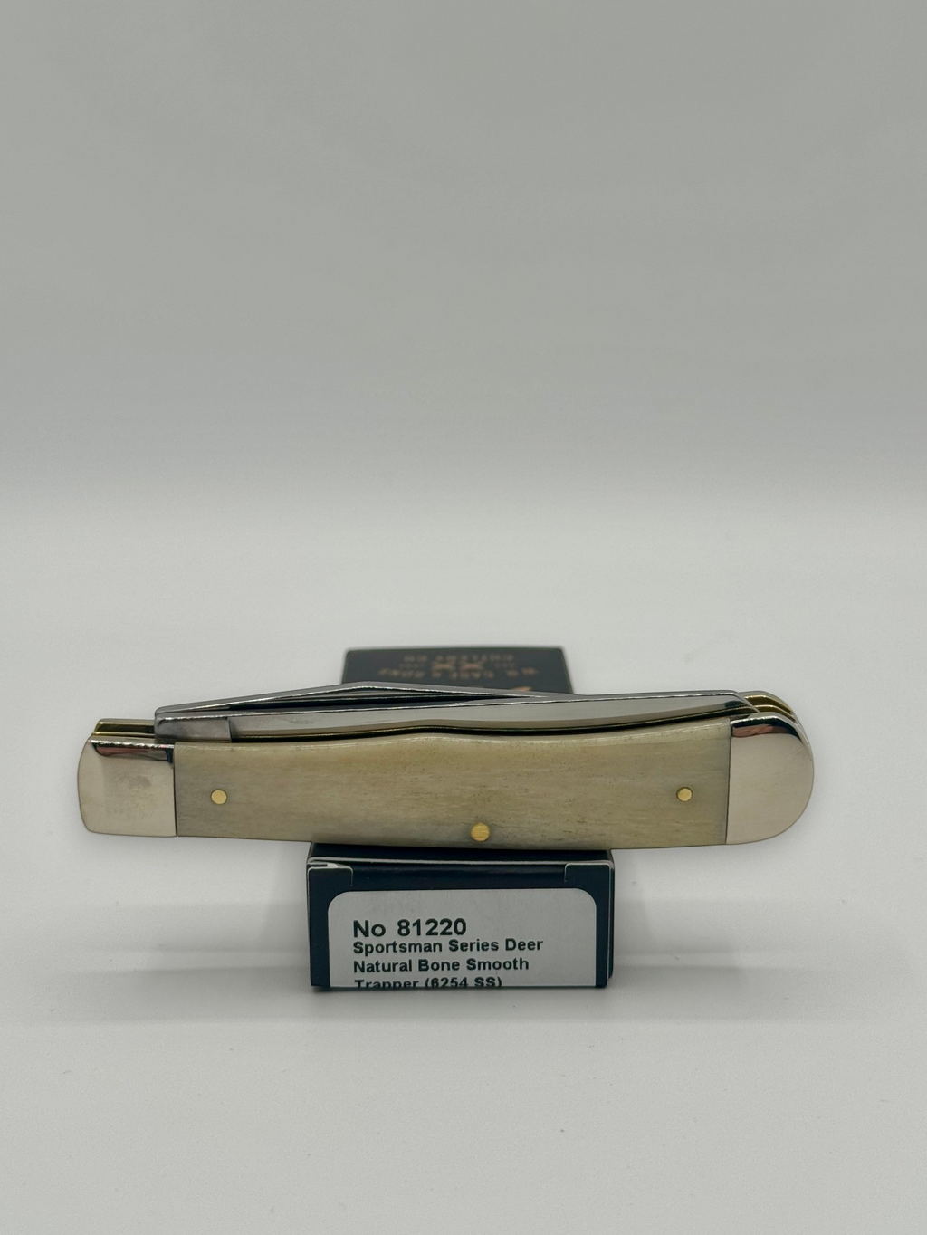 Case XX 81220 Sportsman Deer Bone Trapper — packaging and knife together