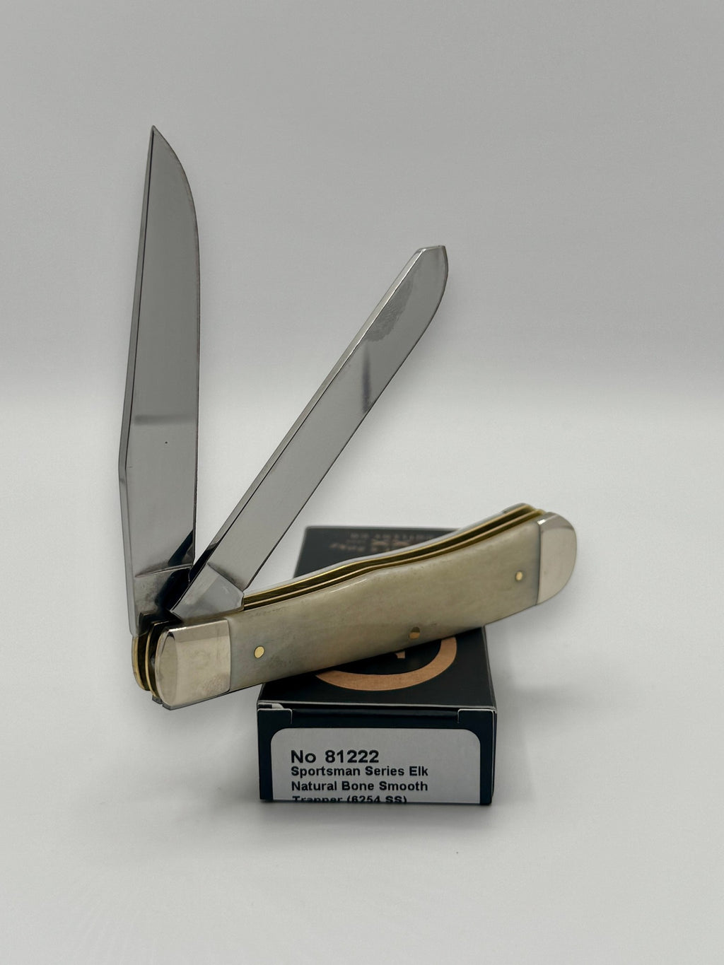 Case XX 81222 Sportsman Elk Bone Trapper — back side on Case box