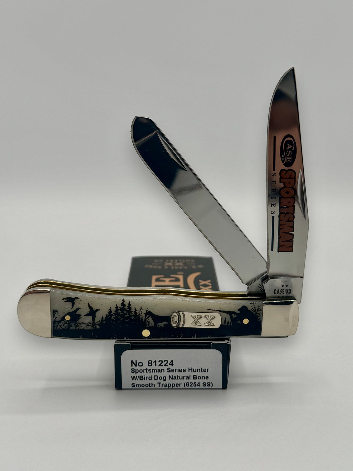 Case XX 81224 Bird Dog Bone Trapper — open on Case retail box