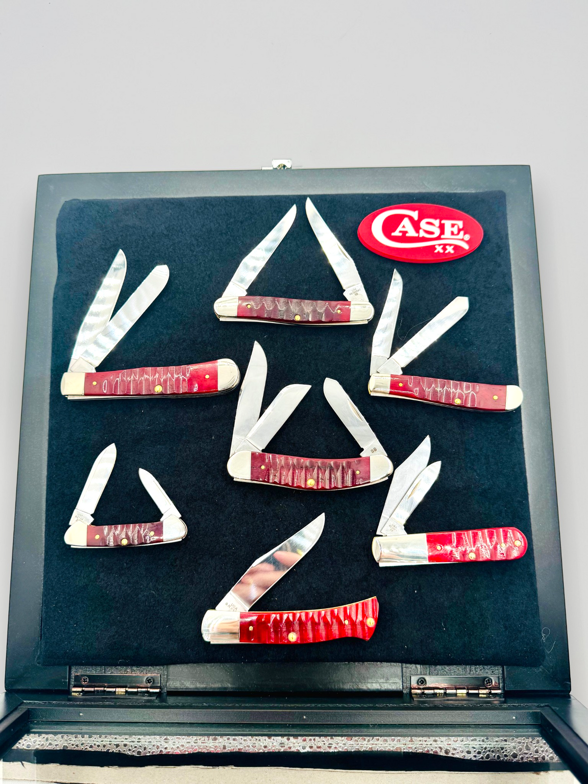 Case XX RGJSET 7-Piece Red Gator Jig Set — close-up of Red Gator Jig bone handles