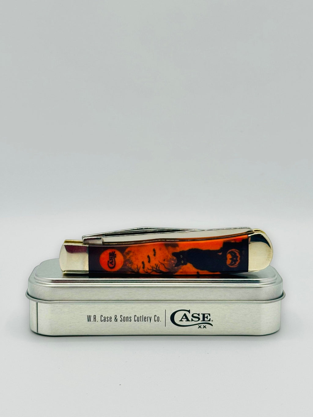 Case XX 13365 Halloween CCI White Synthetic Trapper — tin presentation