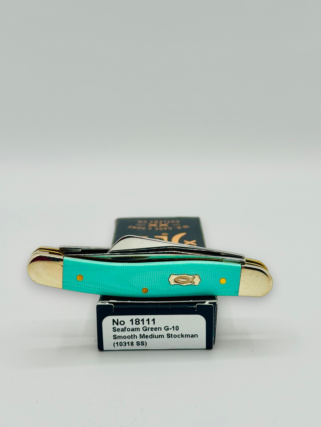 Case XX 18111 Seafoam Green G-10 Medium Stockman — profile on Case packaging