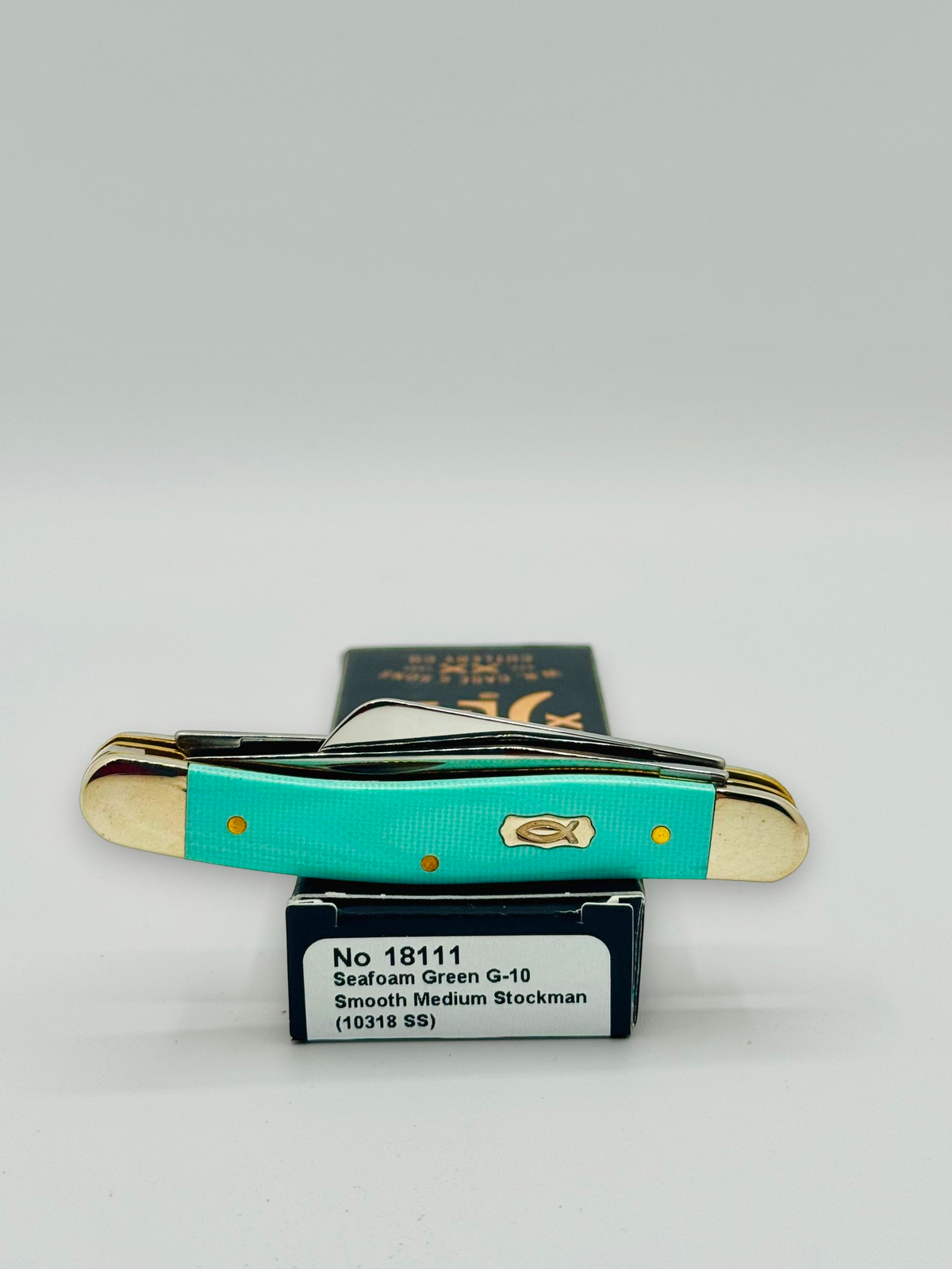 Case XX 18111 Seafoam Green G-10 Medium Stockman — profile on Case packaging