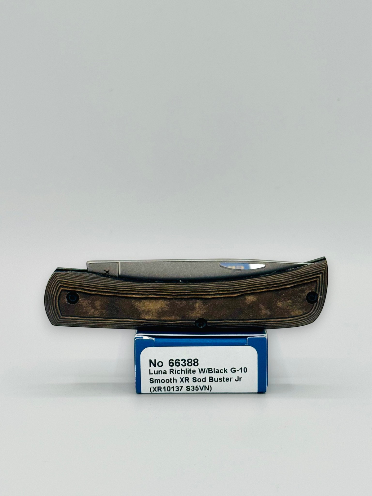 Case XX 66388 Crossroads Black Tan Richlite Sod Buster Jr — boxed presentation
