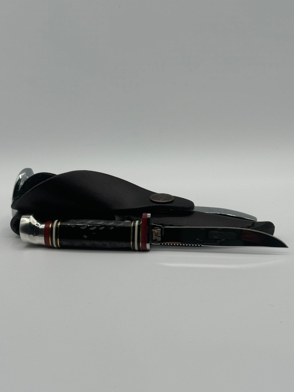 Pigeon Roost Knives Case XX Mini Finn fixed blade knife with jigged buffalo horn handle and leather sheath