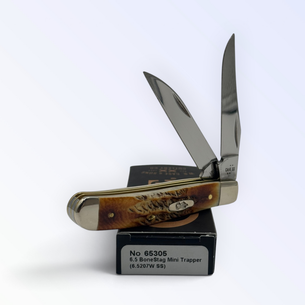 Case XX – 6.5 BoneStag Mini Trapper, SKU 65305 — closed profile on the Case XX box