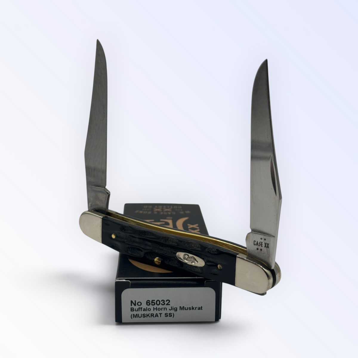 Case XX 65032 – Buffalo Horn Jig Muskrat — angled open view on Case XX packaging