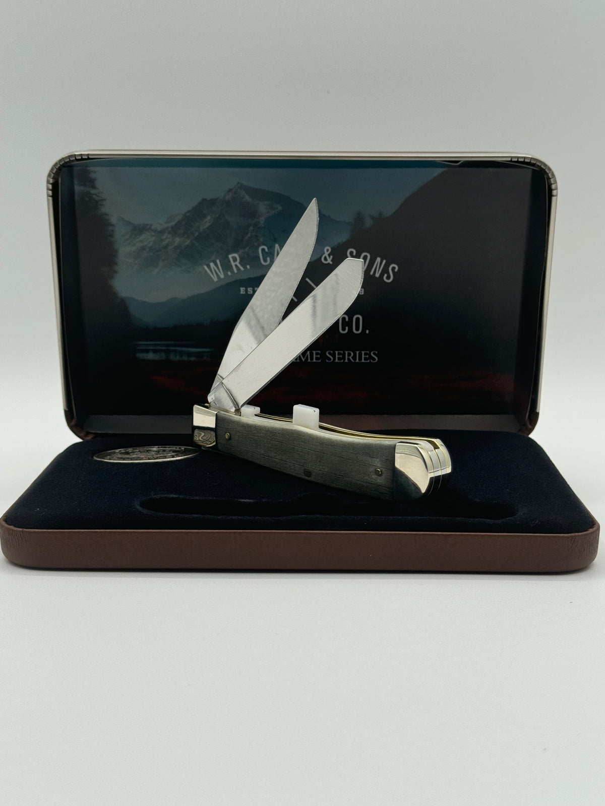 Pigeon Roost Knives Case XX Wild Game Series Trapper gift set with smooth bone handle and open stainless steel blades