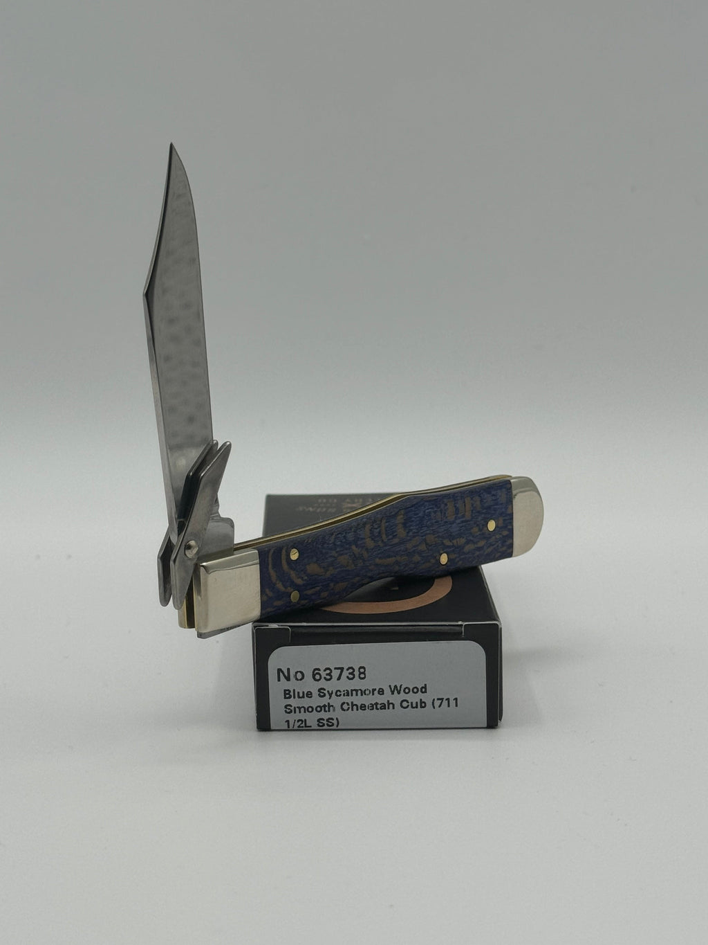 Pigeon Roost Knives Case XX Cheetah Cub pocket knife with blue sycamore wood handle and swing guard blade